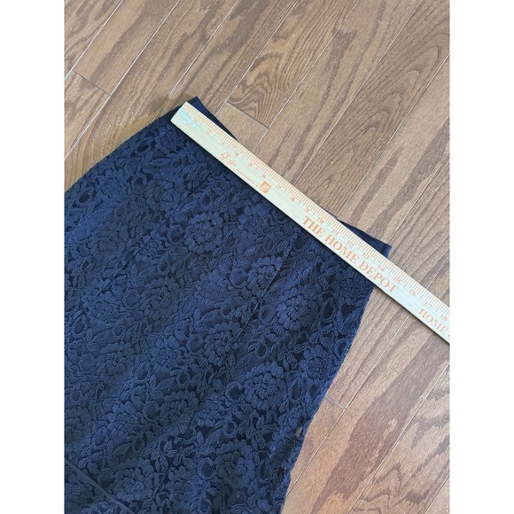 Old Navy Women's Sz 2 Black Lace Lined Skirt Just Below Waist Flared Goth Rock - Picture 7 of 8